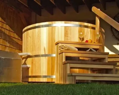 фото Купель DunDalk с подогревом из красного канадского кедра