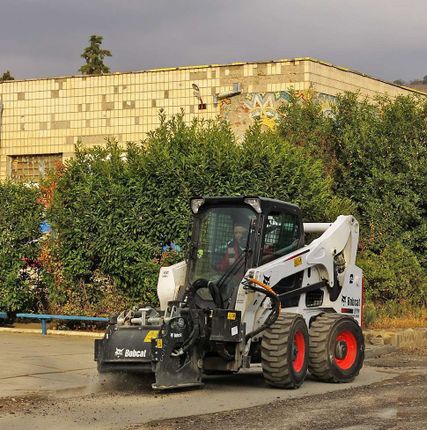 Фото №0 Аренда мини-погрузчика bobcat фреза СПб