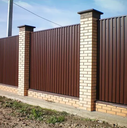 Фото №0 Забор из профнастила