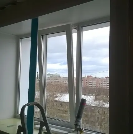 Фото №0 Трехстворчатое окно с установкой под ключ