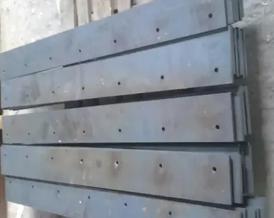 фото Нож твердосплавный ЖРО1-1200х130х20 ТС на спецтехнику ДЗ-98 старого образца (2х2)