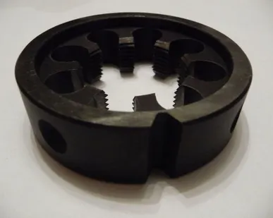 фото Плашка М50х2